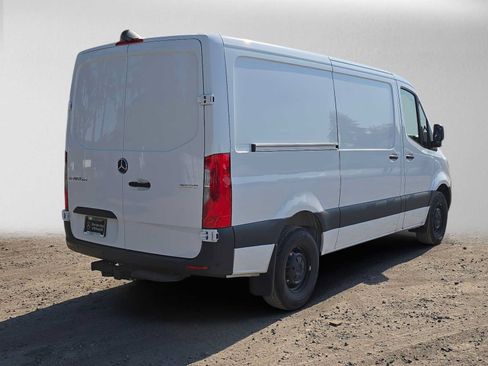 Used 2026 Mercedes-Benz Sprinter 2500 image 3