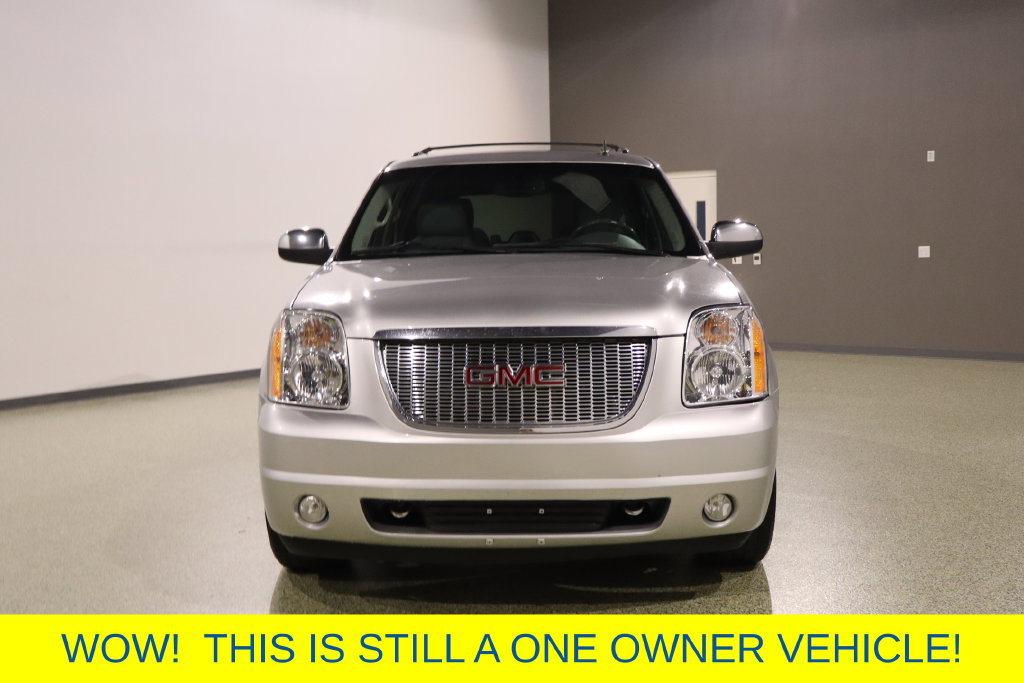 Used 2013 GMC Yukon SLT w/ Texas Edition RWD image 2