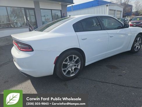 Used 2016 Dodge Charger SE w/ Popular Equipment Group image 3