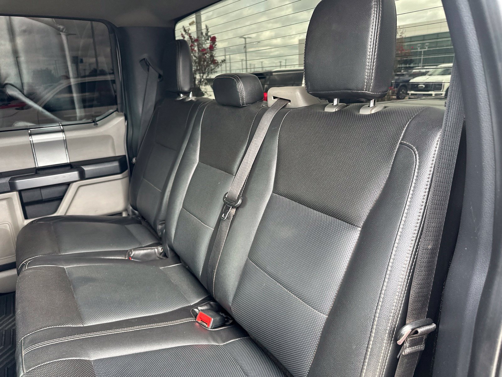 Used 2022 Ford F250 XLT w/ XLT Premium Package AWD/4WD image 13