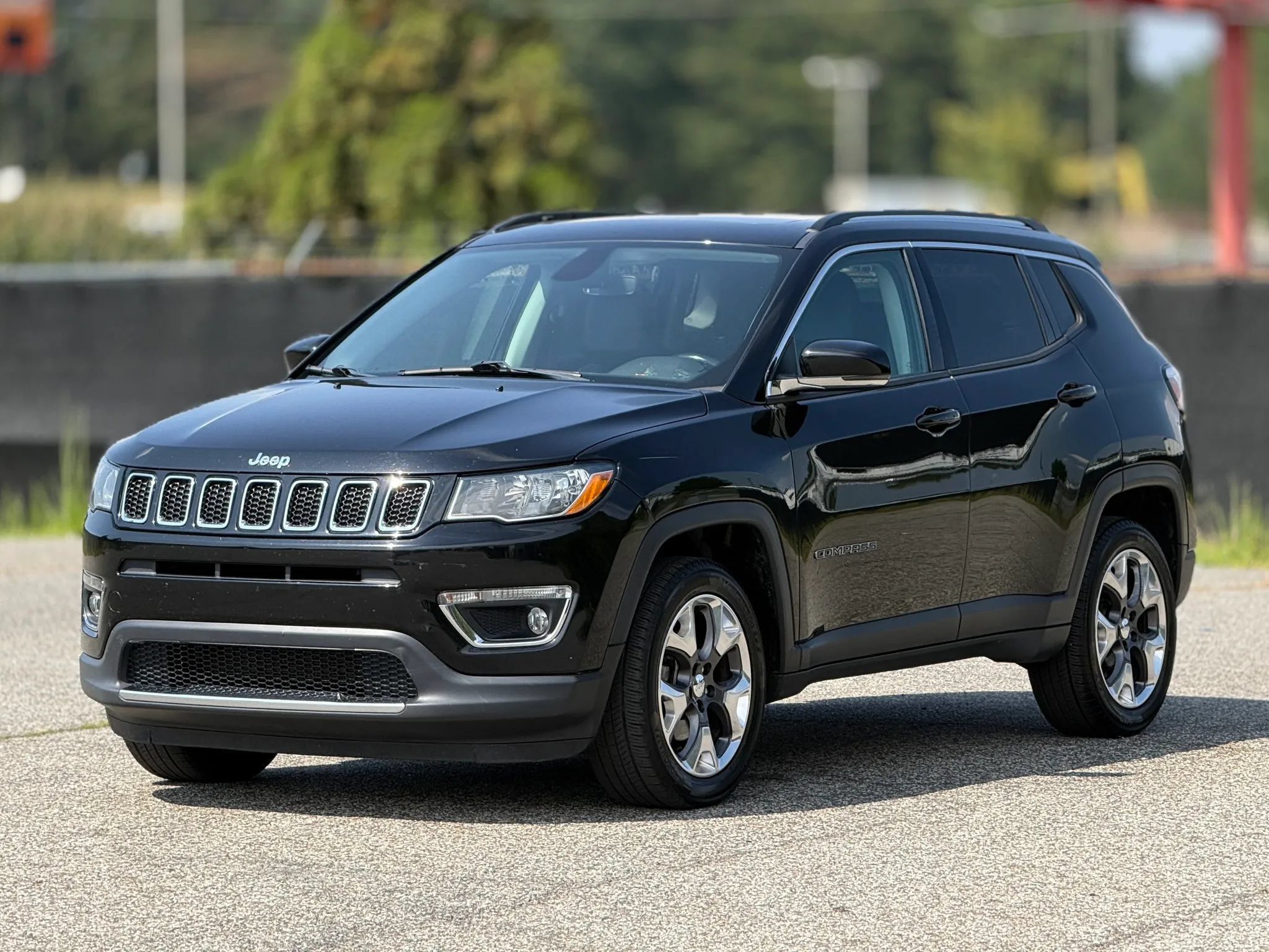 Used 2019 Jeep Compass Limited AWD/4WD image 6