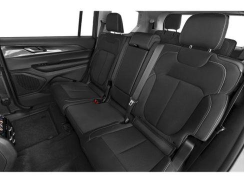 Certified 2023 Jeep Grand Cherokee L Laredo AWD/4WD image 13