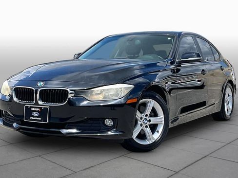 Used 2013 BMW 320i Sedan RWD image 35