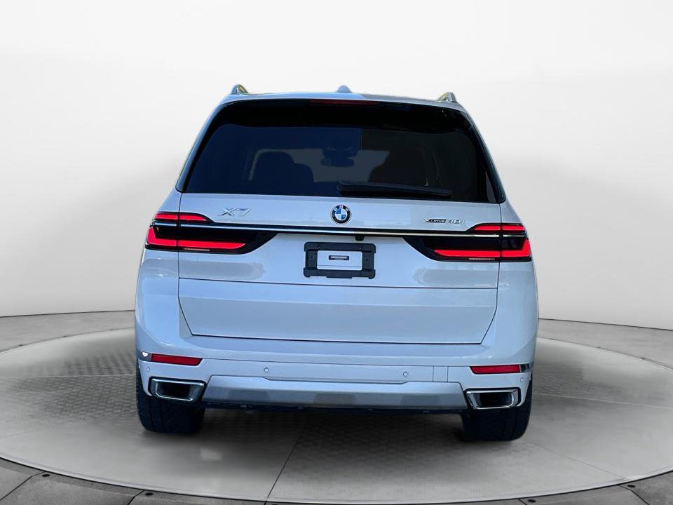 Used 2024 BMW X7 xDrive40i w/ Premium Package AWD/4WD image 6