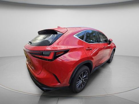 Used 2024 Lexus NX 250 FWD w/ Towing Package (2000 Lbs) image 5