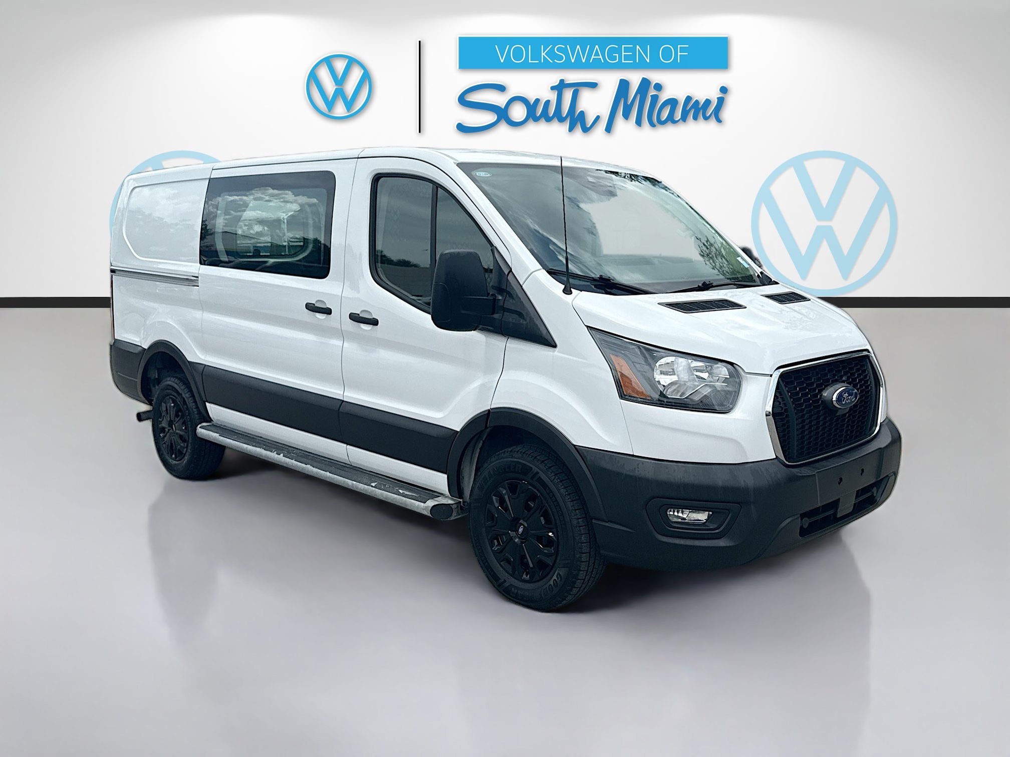 Used 2023 Ford Transit 250 Low Roof w/ Exterior Upgrade Package RWD image 1