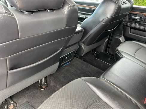 Used 2017 RAM 1500 Laramie AWD/4WD image 8