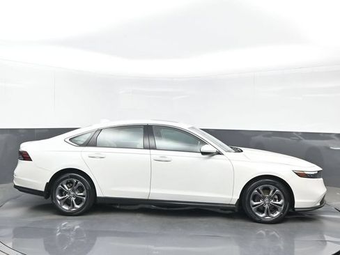 Used 2023 Honda Accord EX image 7