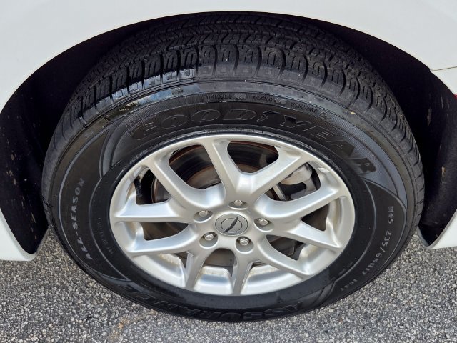 Used 2025 Chrysler Pacifica Select FWD image 7