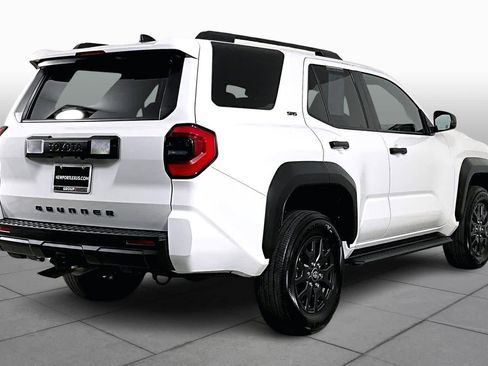 Used 2025 Toyota 4Runner SR5 image 12