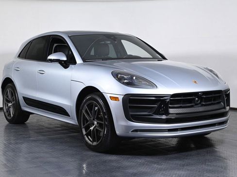 Certified 2024 Porsche Macan Turbo AWD/4WD image 9