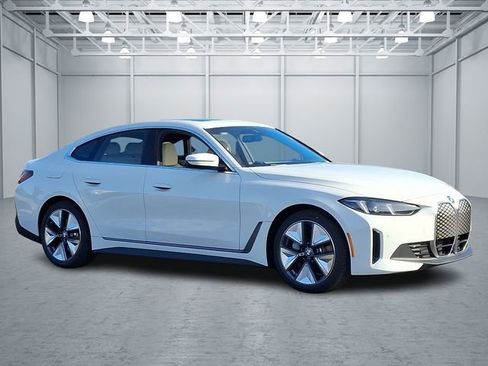 Certified 2025 BMW i4 xDrive40i w/ Premium Package image 3