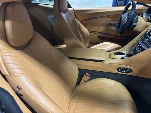 Used 2017 Aston Martin DB11 V12 image 9