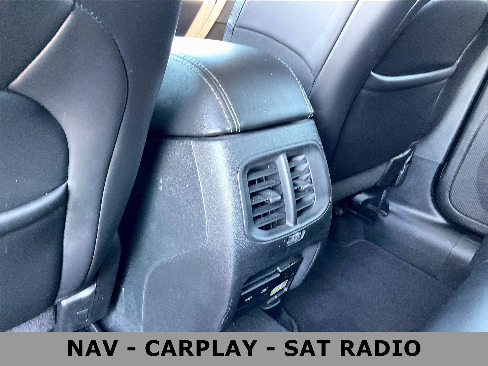 Used 2019 Jeep Cherokee Limited AWD/4WD image 10