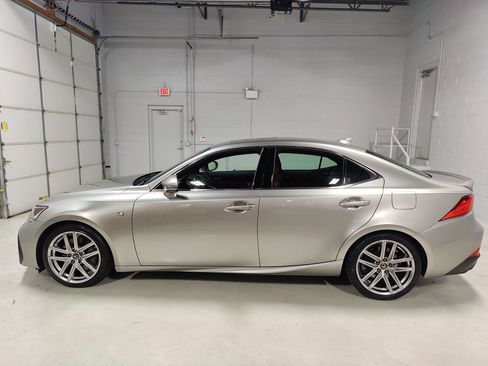 Used 2019 Lexus IS 300 F Sport w/ F Sport Package image 19