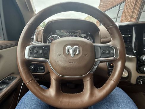 Used 2019 RAM 1500 Laramie AWD/4WD image 20
