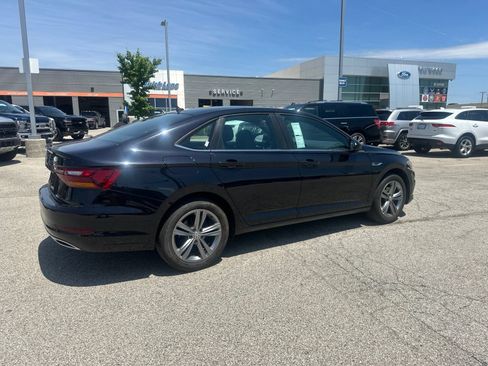 Used 2019 Volkswagen Jetta R-Line FWD image 6