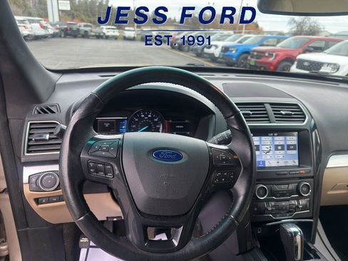 Used 2017 Ford Explorer XLT w/ Equipment Group 202A image 16