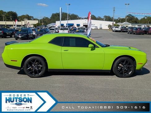 Used 2023 Dodge Challenger SXT w/ Blacktop Package image 5