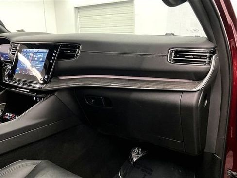 Used 2022 Jeep Wagoneer Series II AWD/4WD image 19