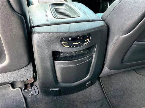 Used 2018 Cadillac Escalade Luxury RWD image 25