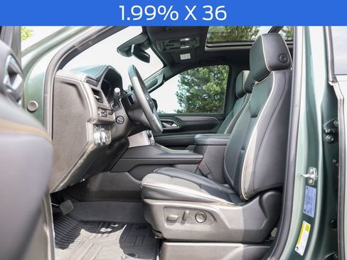 Used 2024 GMC Yukon SLT w/ SLT Luxury Package AWD/4WD image 38