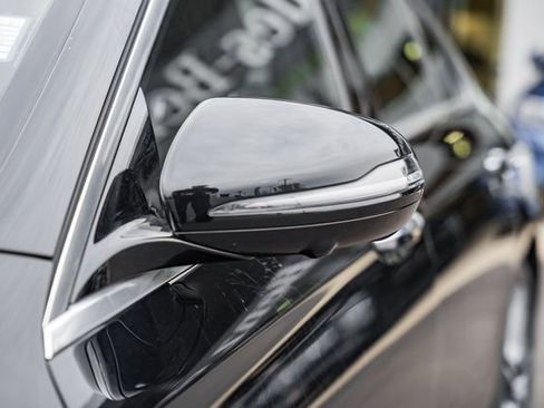 Used 2023 Mercedes-Benz E 350 4MATIC Sedan image 15