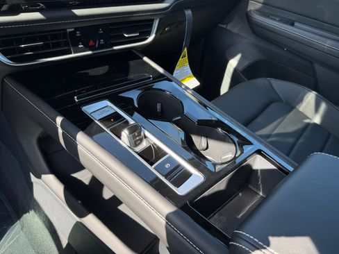 New 2026 Volkswagen Atlas SEL AWD/4WD image 13