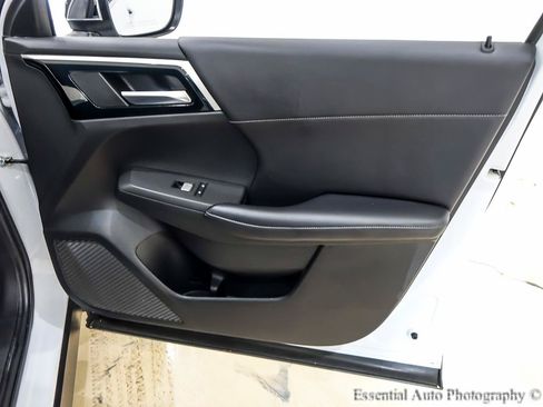 Used 2023 Mitsubishi Outlander SE FWD image 34