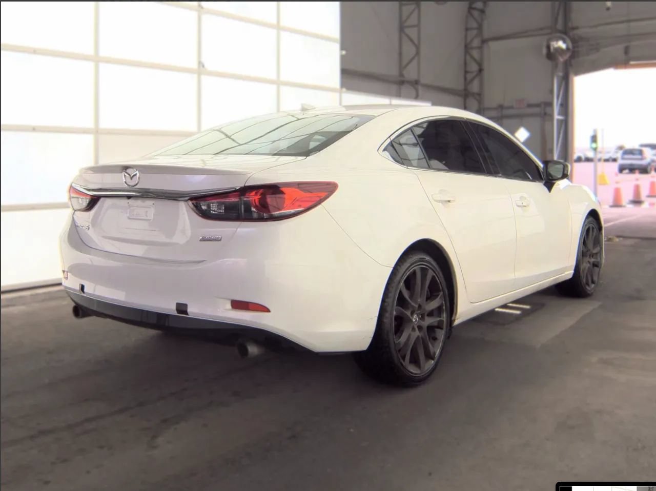 Used 2014 MAZDA MAZDA6 Grand Touring w/ GT Technology Package FWD image 2