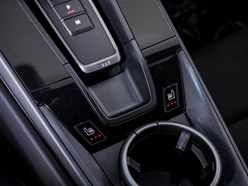 Certified 2024 Porsche 911 Carrera GTS image 30