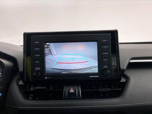 Used 2022 Toyota RAV4 LE image 14