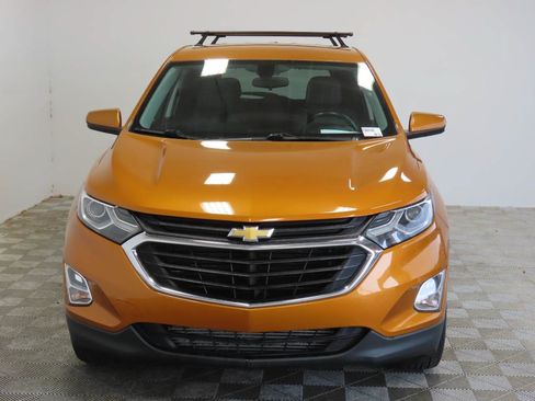 Used 2018 Chevrolet Equinox LT FWD image 2