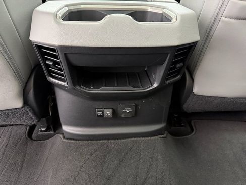 Used 2022 Toyota Tundra Limited image 31