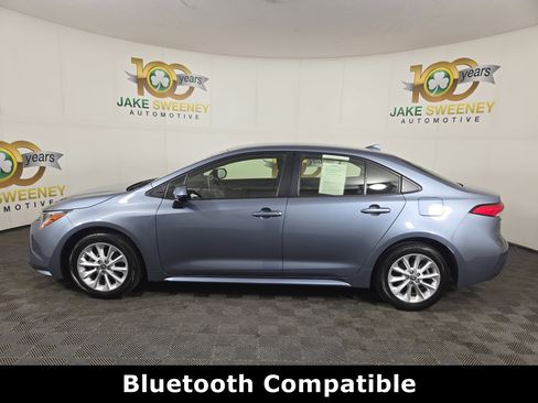 Used 2021 Toyota Corolla LE image 5