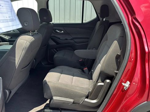 Used 2019 Chevrolet Traverse LT FWD image 19