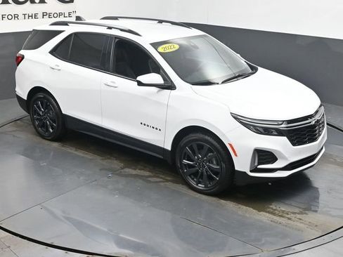 Used 2022 Chevrolet Equinox RS w/ LPO, Floor Liner Package image 47