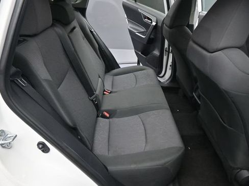 Used 2024 Toyota RAV4 XLE FWD image 16