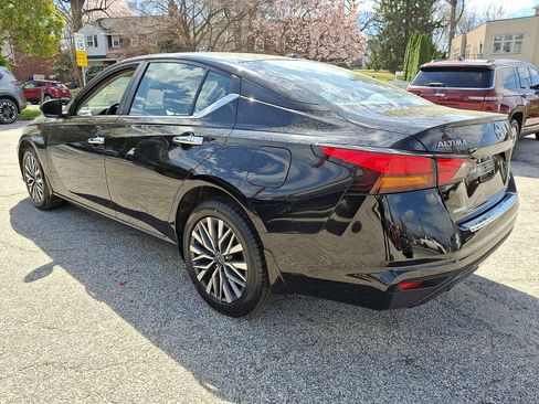 Certified 2023 Nissan Altima 2.5 SV image 4