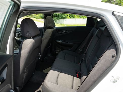 Used 2024 Chevrolet Malibu LT FWD image 19