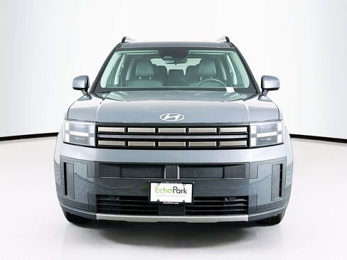 Used 2025 Hyundai Santa Fe SEL image 2