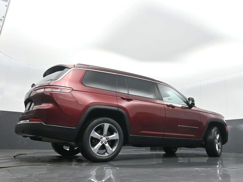 Used 2022 Jeep Grand Cherokee L Limited image 33