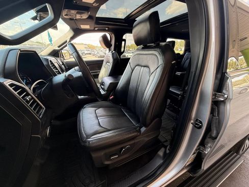 Used 2020 Ford Expedition Limited w/ Equipment Group 302A AWD/4WD image 25