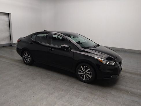 Used 2021 Nissan Versa SV FWD image 11