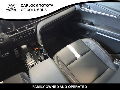 Used 2025 Toyota Camry SE FWD image 19