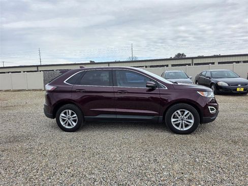 Used 2017 Ford Edge SEL w/ Equipment Group 201A image 4