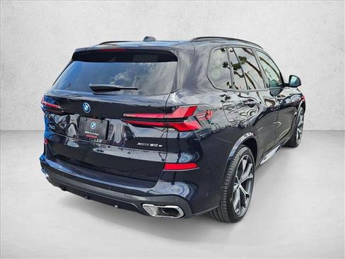 Used 2026 BMW X5 xDrive50e w/ M Sport Package AWD/4WD image 5