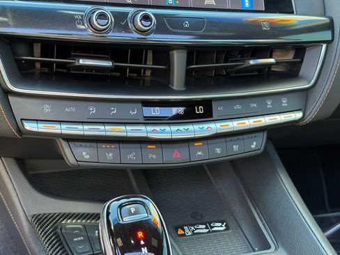 Used 2020 Cadillac CT5 V w/ Premium Package image 31