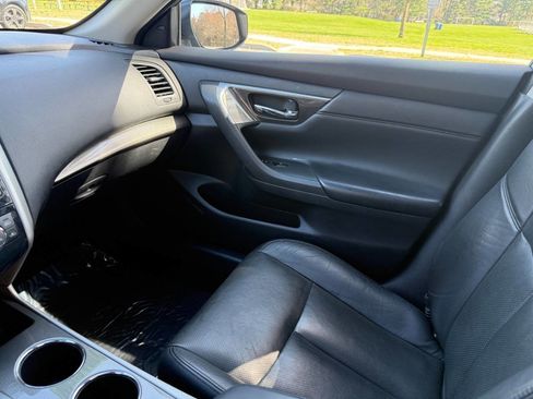 Used 2015 Nissan Altima 3.5 SL image 13