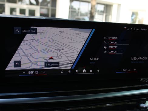 Used 2026 BMW X6 M Competition w/ Executive Package image 25